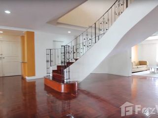 For rent 4 bedrooms apartment in Watthana, Bangkok