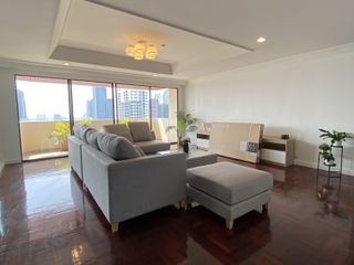 Condo en alquiler de 4 habitaciones en Watthana, Bangkok