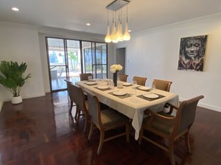 Condo en alquiler de 4 habitaciones en Watthana, Bangkok