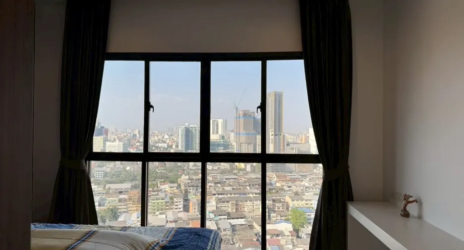 Condo en alquiler de 2 habitaciones en Khlong San, Bangkok