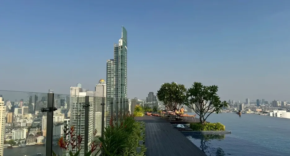 Condo en alquiler de 2 habitaciones en Khlong San, Bangkok