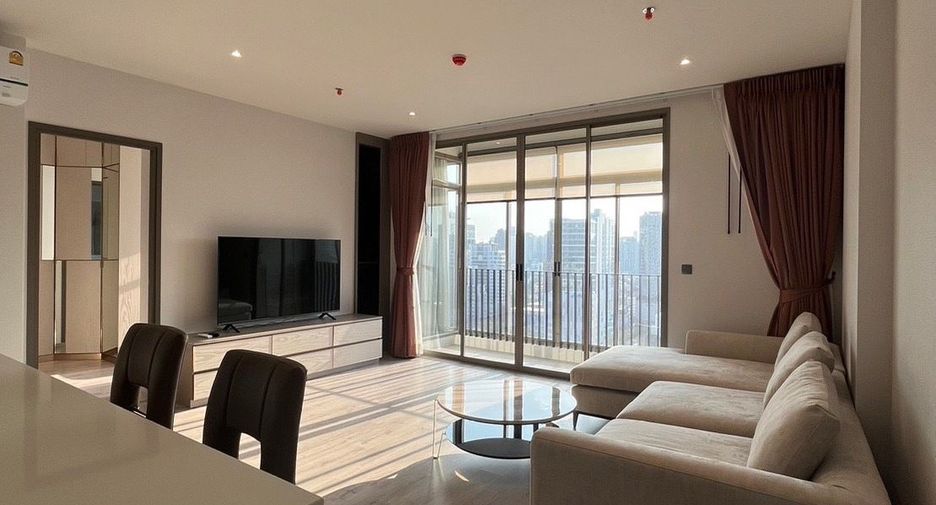 For rent 2 bedrooms condo in Watthana, Bangkok