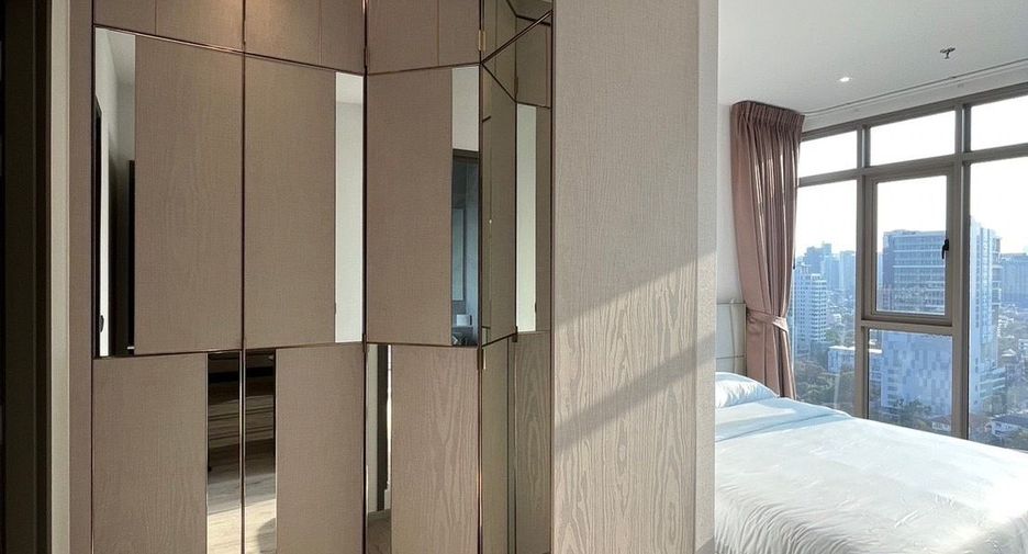 For rent 2 bedrooms condo in Watthana, Bangkok