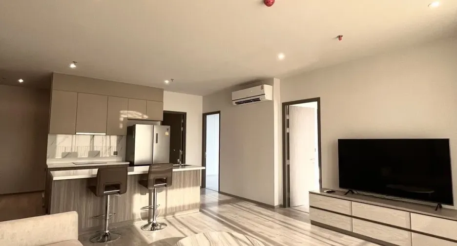 For rent 2 bedrooms condo in Watthana, Bangkok