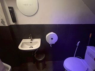 For rent 3 bedrooms retail Space in Watthana, Bangkok