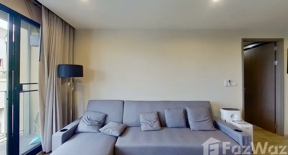 For rent 2 bedrooms condo in Pathum Wan, Bangkok
