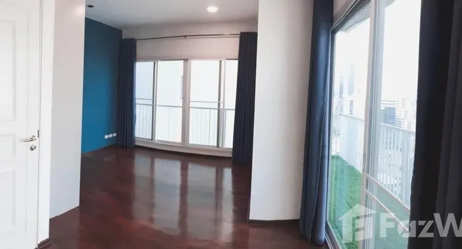 À louer 2 chambres condo à Watthana, Bangkok