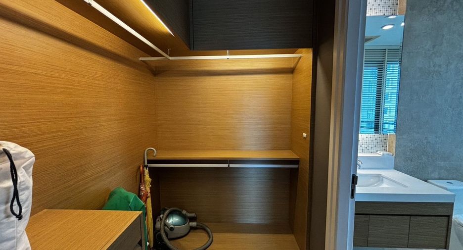 For rent 2 ベッドルーム condo in Khlong Toei, Bangkok