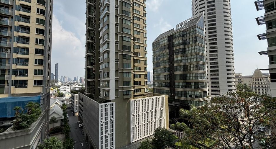 For rent 2 ベッドルーム condo in Khlong Toei, Bangkok