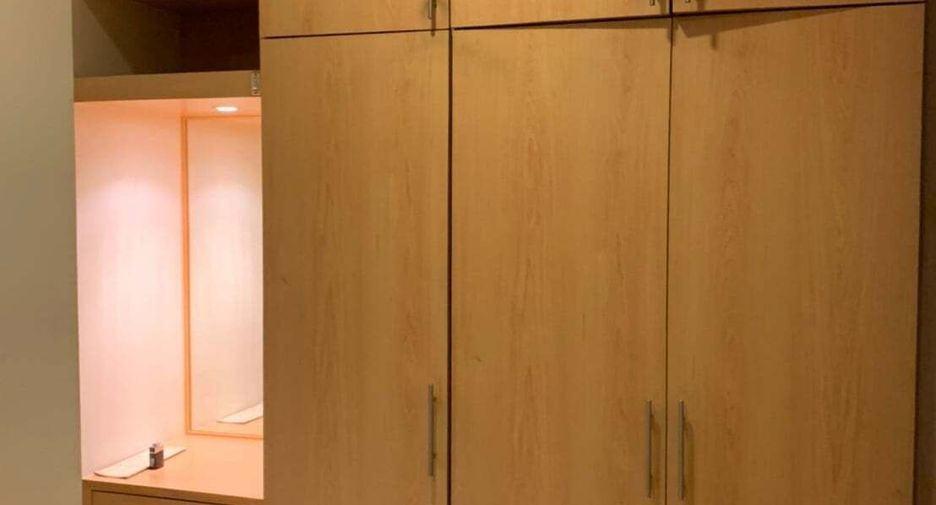 For rent studio condo in Khlong Toei, Bangkok