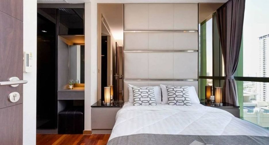 For rent 1 bed condo in Pathum Wan, Bangkok