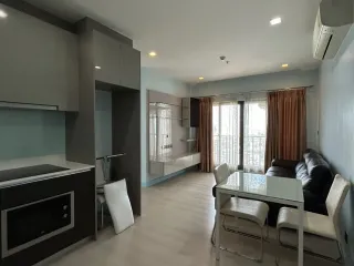 For rent 2 bedrooms condo in Phaya Thai, Bangkok
