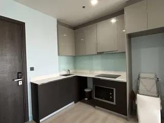 For rent 2 bedrooms condo in Phaya Thai, Bangkok