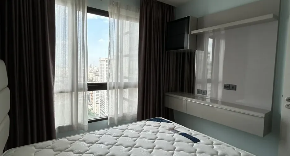 For rent 2 bedrooms condo in Phaya Thai, Bangkok