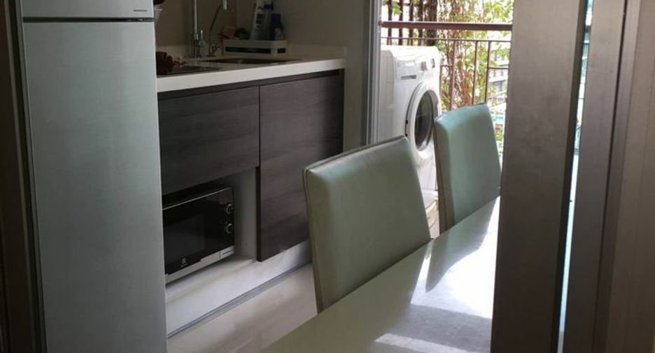 For rent 1 bed condo in Sathon, Bangkok
