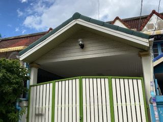 For Rent 2 Bedroom Townhouse In Bang Kapi, Bangkok