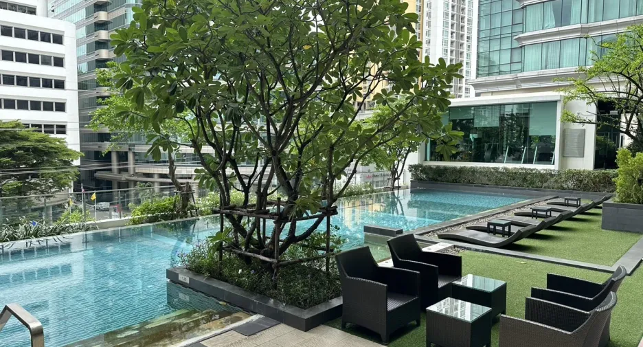 For rent 2 bedrooms condo in Watthana, Bangkok
