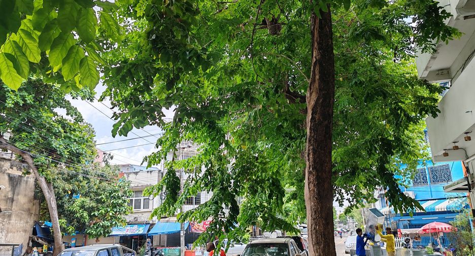 For rent retail Space in Bang Kho Laem, Bangkok