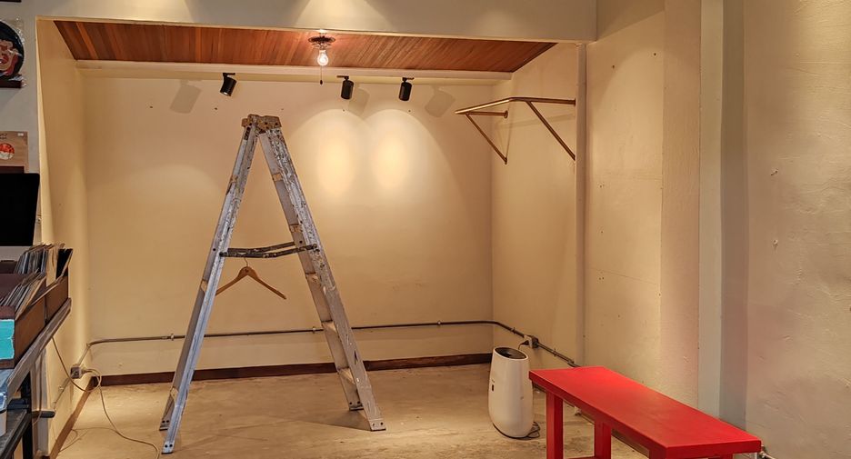 For rent retail Space in Bang Kho Laem, Bangkok