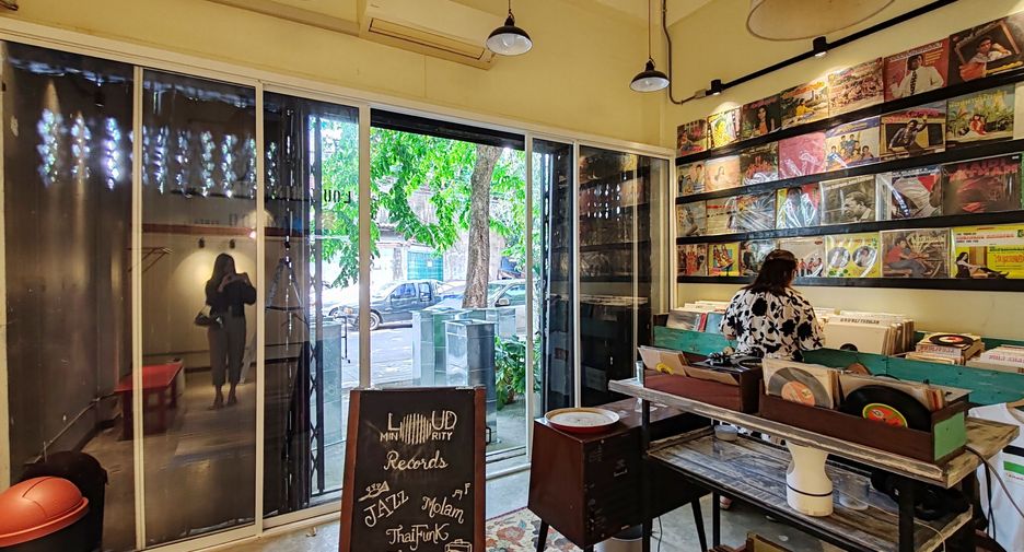 For rent retail Space in Bang Kho Laem, Bangkok