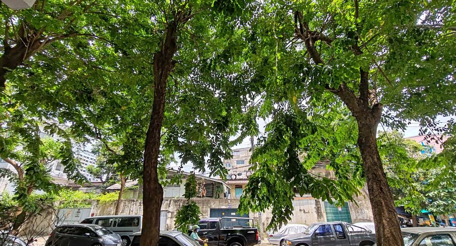 For rent retail Space in Bang Kho Laem, Bangkok