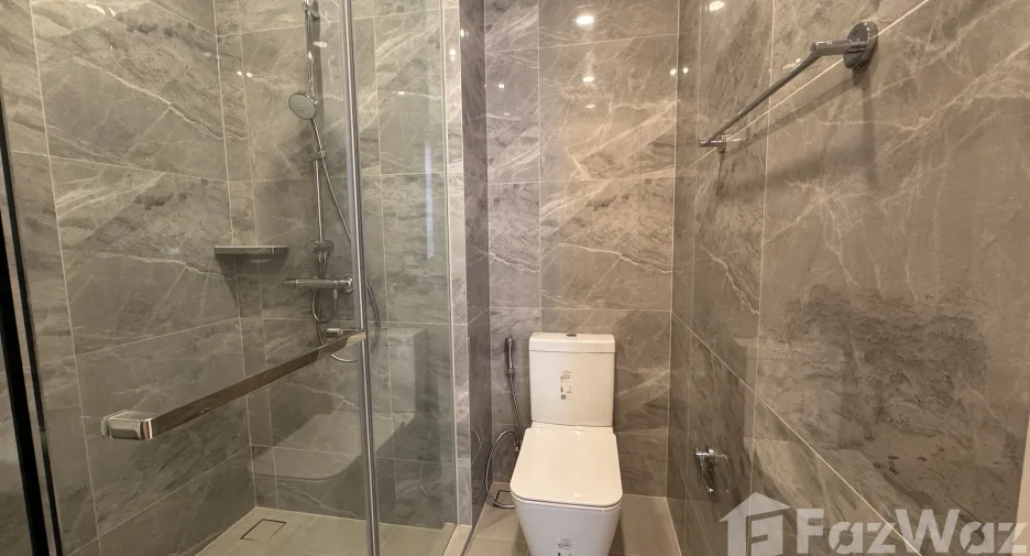 For rent 1 bed condo in Pathum Wan, Bangkok