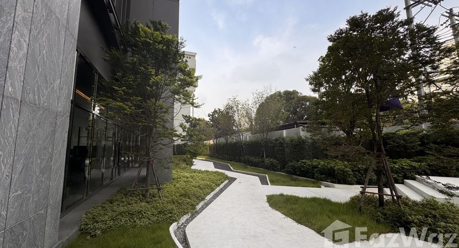 For rent 1 bed condo in Pathum Wan, Bangkok