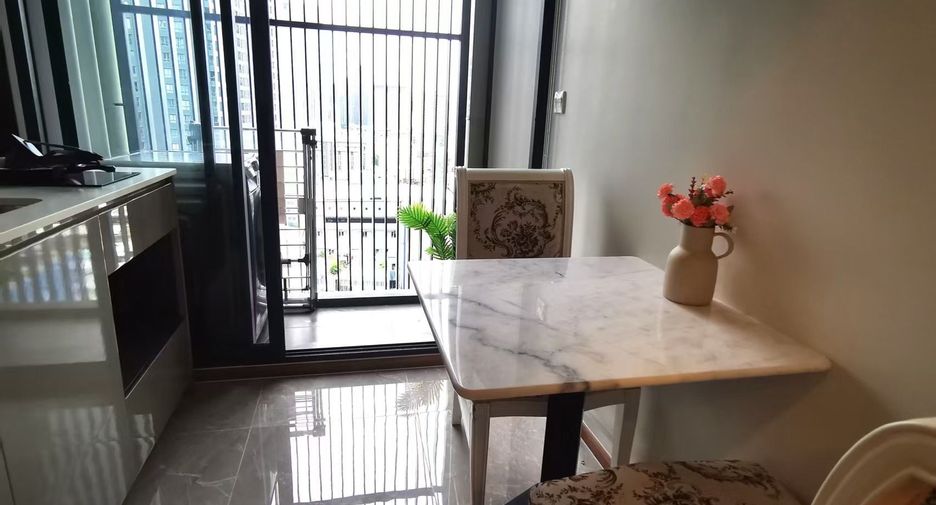 For rent 1 bed condo in Pathum Wan, Bangkok