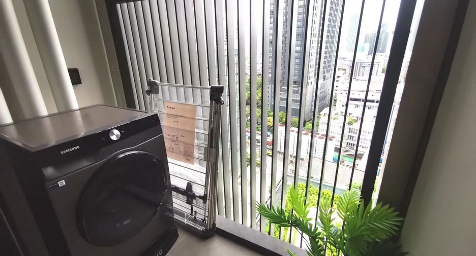 For rent 1 bed condo in Pathum Wan, Bangkok