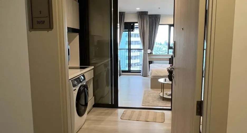 For rent 1 bed condo in Pathum Wan, Bangkok