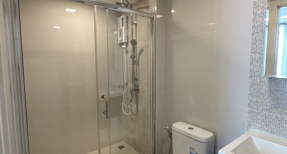 For rent 1 bed condo in Phaya Thai, Bangkok