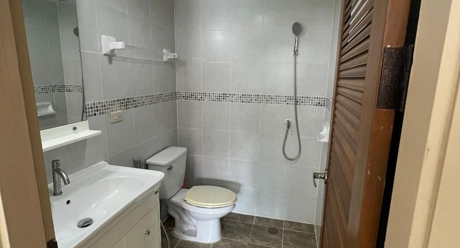 Apartment zur Miete mit 3 Zimmer in Watthana, Bangkok