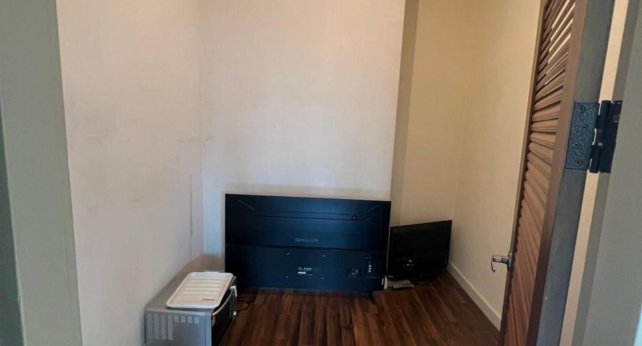 Apartment zur Miete mit 3 Zimmer in Watthana, Bangkok