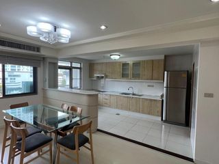 Apartamento en alquiler de 3 habitaciones en Watthana, Bangkok