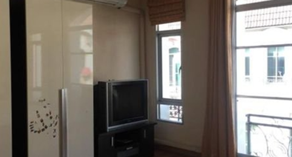 For rent 3 bedrooms townhouse in Chatuchak, Bangkok
