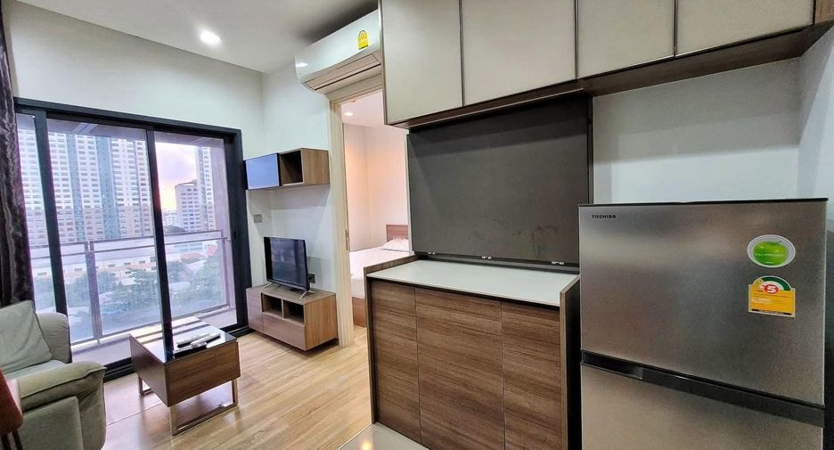 For rent 1 bed condo in Phaya Thai, Bangkok