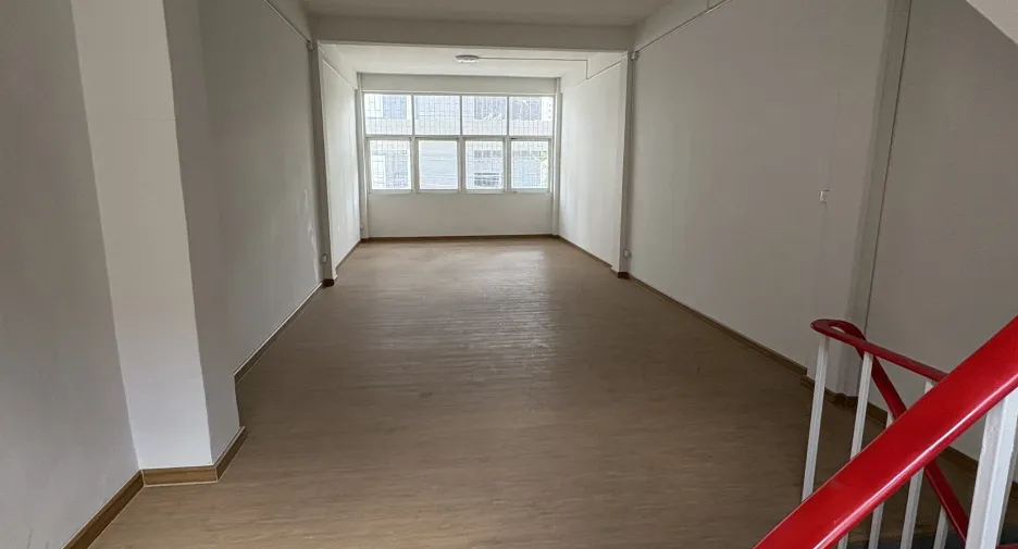 For rent 4 bedrooms retail Space in Bang Rak, Bangkok