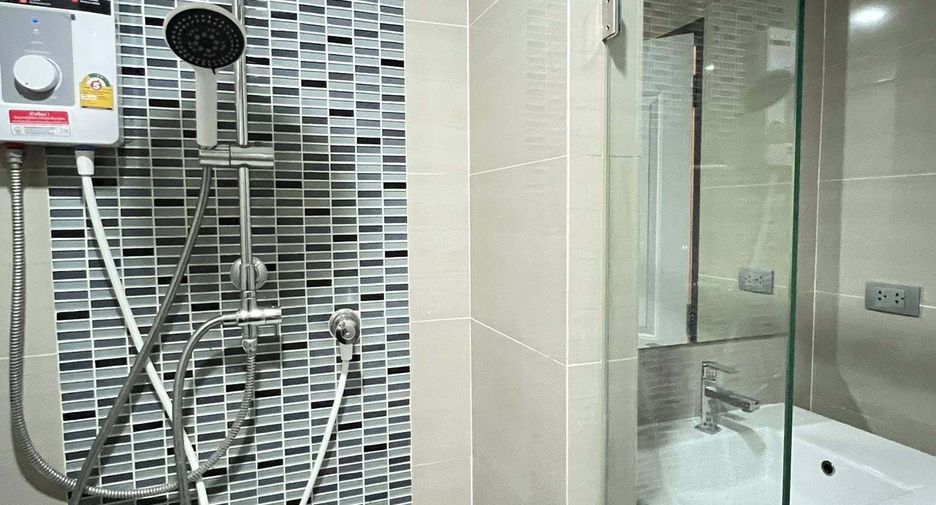 For rent 1 bed condo in Sathon, Bangkok
