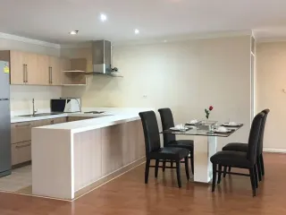 For rent 3 bedrooms condo in Khlong Toei, Bangkok