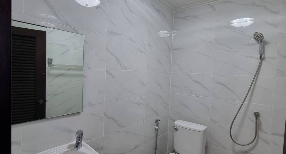 Reihenhaus zur Miete mit 4 Zimmer in Watthana, Bangkok