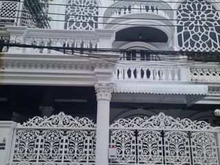 Reihenhaus zur Miete mit 4 Zimmer in Watthana, Bangkok