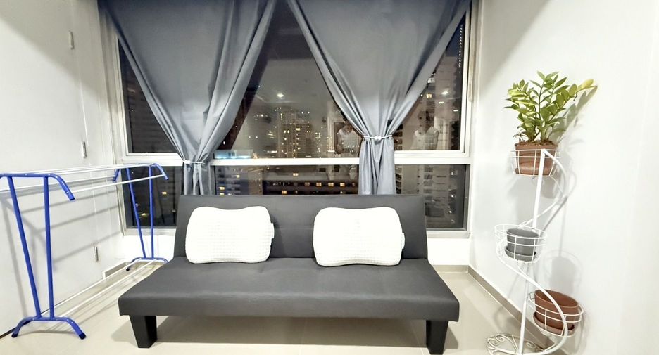 For rent スタジオ condo in Khlong Toei, Bangkok