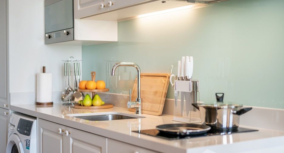 For rent 1 bed condo in Watthana, Bangkok
