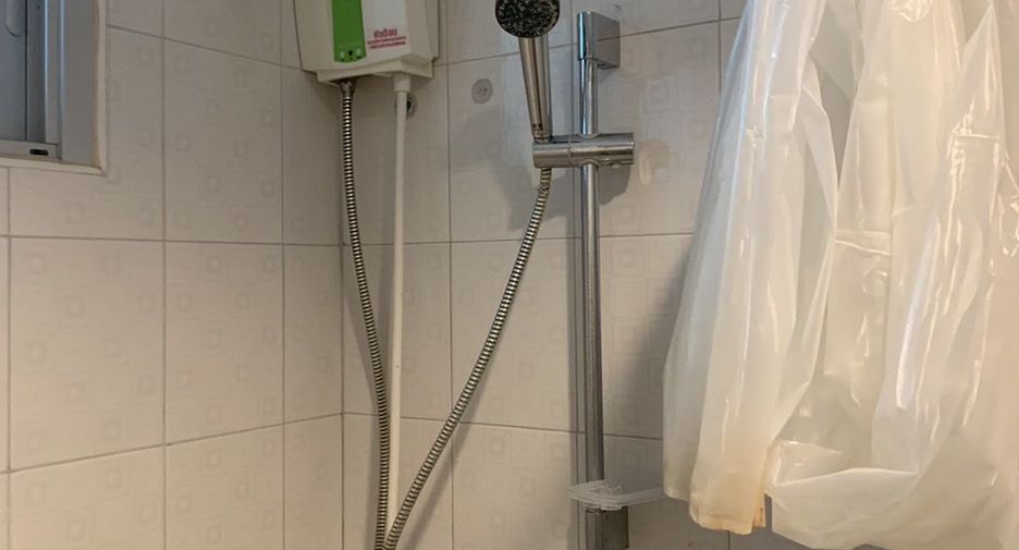 For rent 1 bed condo in Phra Khanong, Bangkok