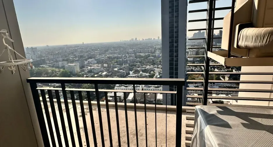 For rent 1 bed condo in Watthana, Bangkok