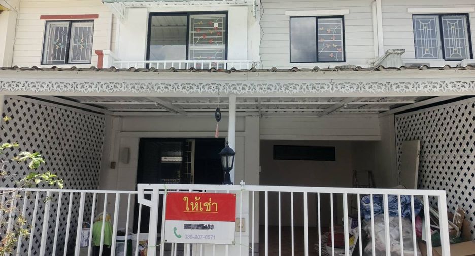 For rent 3 bedrooms townhouse in Bang Khae, Bangkok