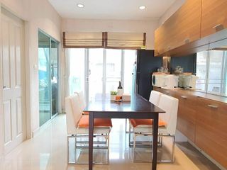 Haus zur Miete mit 4 Zimmer in Chom Thong, Bangkok