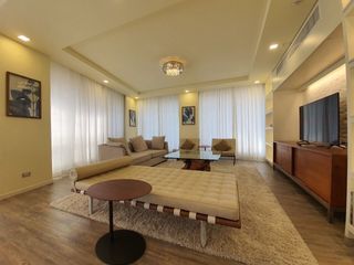 ให้เช่า 4 ห้องนอน คอนโด ใน วัฒนา, กรุงเทพฯ