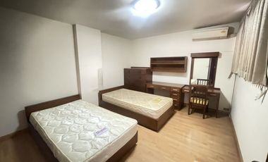 Wohnung zur Miete mit 2 Zimmer in Khlong Toei, Bangkok