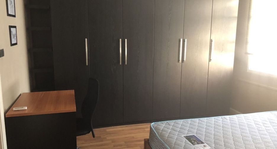 For rent 3 bedrooms townhouse in Bang Kapi, Bangkok